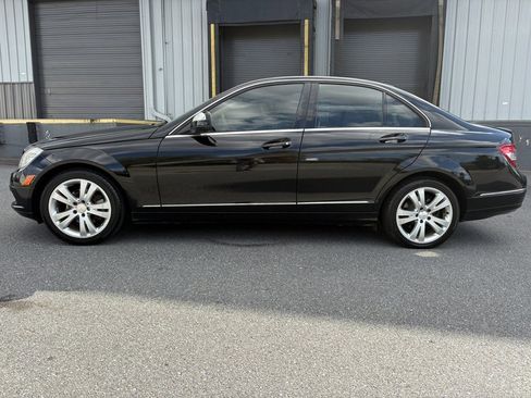 Used 2008 Mercedes-Benz C 300 Luxury w/ P1 Pkg image 2