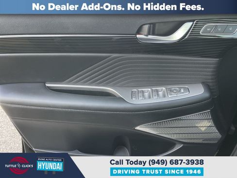 Certified 2023 Hyundai Palisade Calligraphy FWD image 24