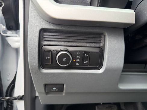 New 2026 Ford F250 XL w/ XL Chrome Package image 7