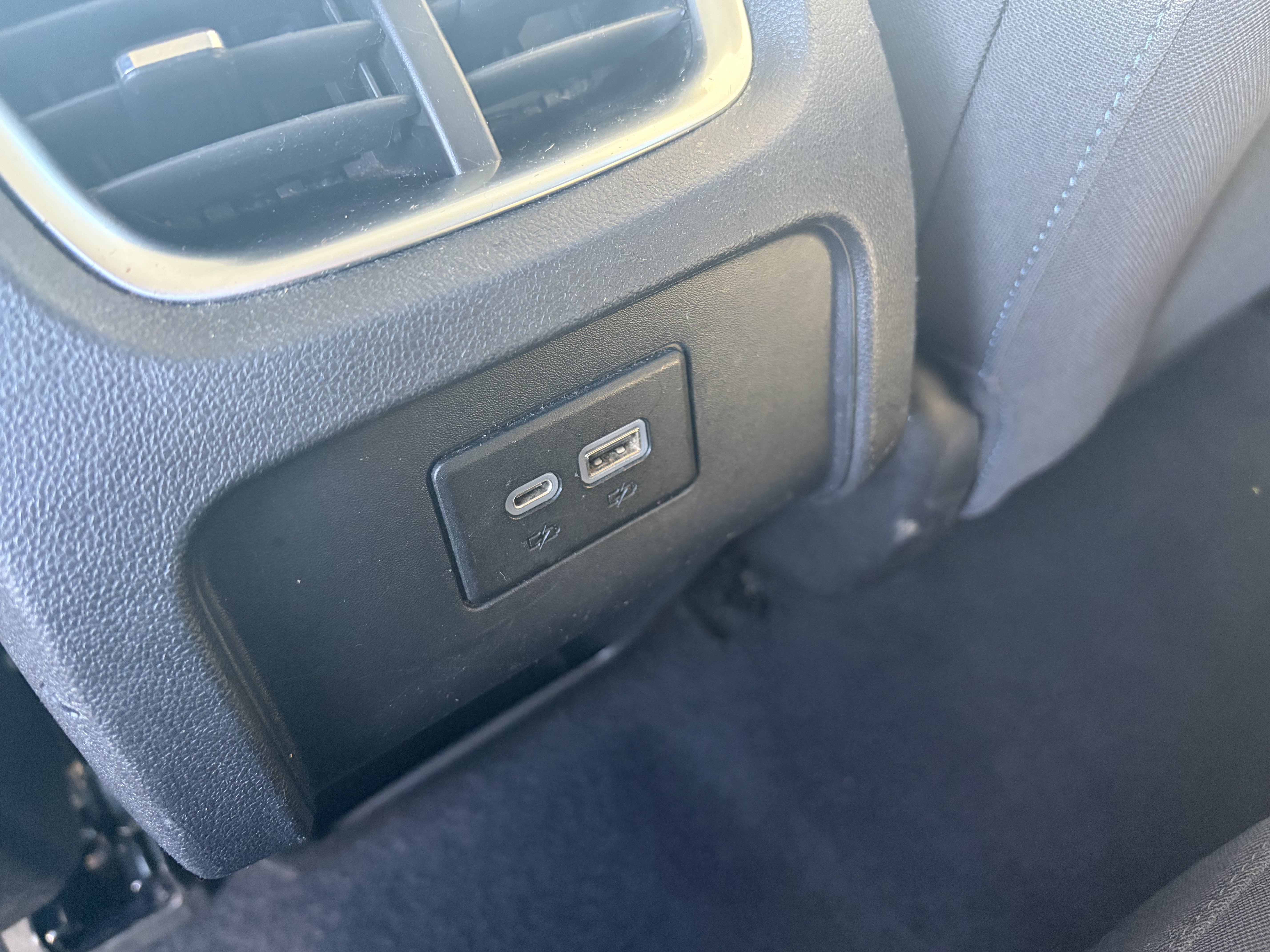 Used 2021 Chevrolet Blazer LT FWD image 21