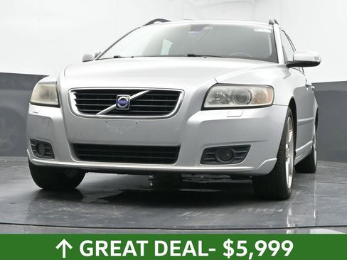 Used 2008 Volvo V50 2.4i image 40