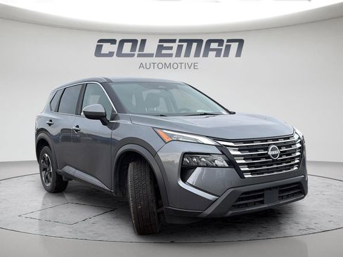 Used 2025 Nissan Rogue SV image 7