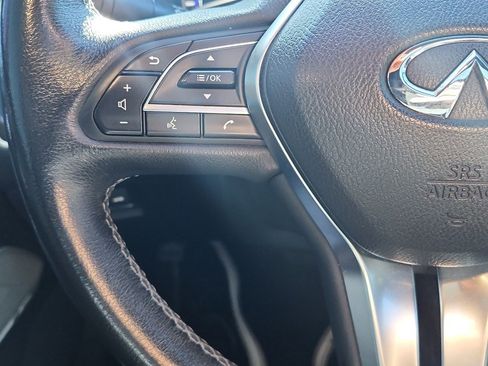 Used 2018 INFINITI Q60 3.0t Luxe image 15