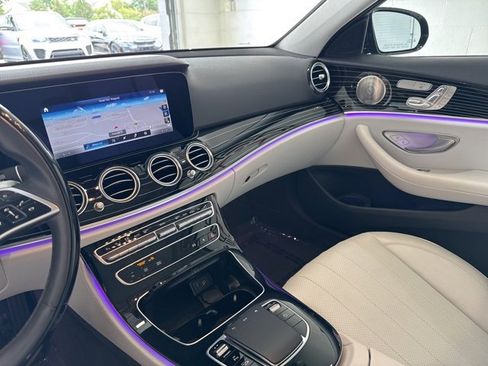 Used 2022 Mercedes-Benz E 350 4MATIC Sedan w/ AMG Line Exterior image 23