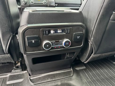Used 2019 Ford Expedition Max Limited w/ Texas Edition Package RWD image 32