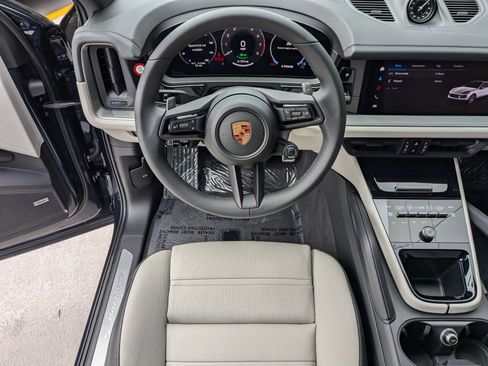 New 2025 Porsche Cayenne S image 15