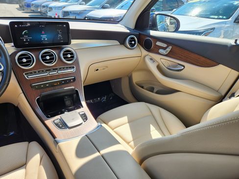 Used 2022 Mercedes-Benz GLC 300 4MATIC image 14
