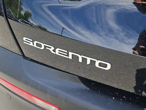 Certified 2023 Kia Sorento X-Line EX AWD/4WD image 12
