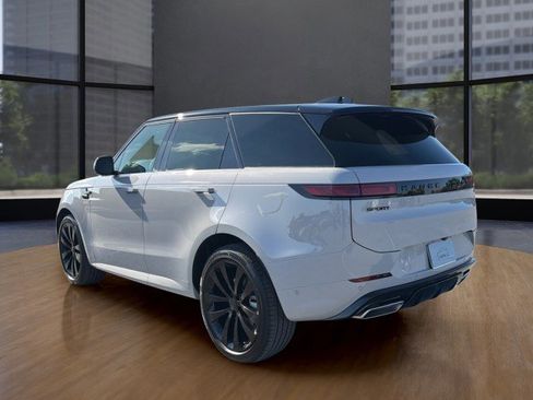 New 2026 Land Rover Range Rover Sport Dynamic SE image 14