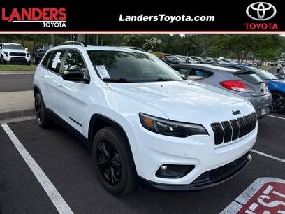 Used 2023 Jeep Cherokee Altitude Lux w/ Lux Elite Package