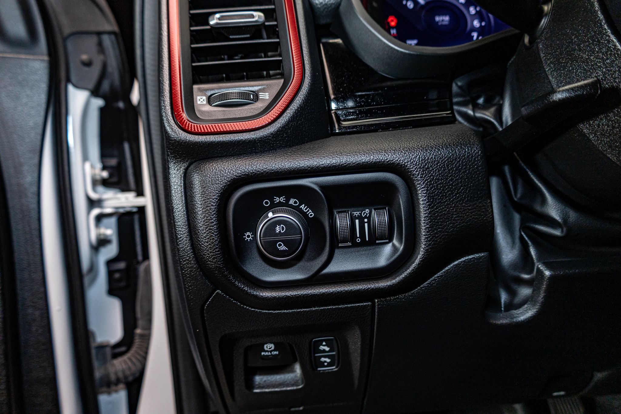 Used 2025 RAM 1500 Rebel w/ Rebel Level 2 Equipment Group AWD/4WD image 20