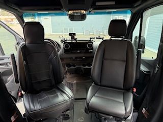 Used 2021 Mercedes-Benz Sprinter 2500 image 33