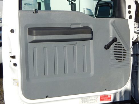 Used 2016 Ford F250 XL image 16