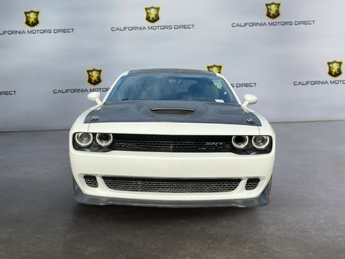 Used 2015 Dodge Challenger SRT Hellcat image 2