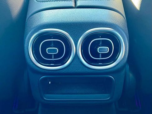 Certified 2024 Mercedes-Benz GLC 300 4MATIC image 20