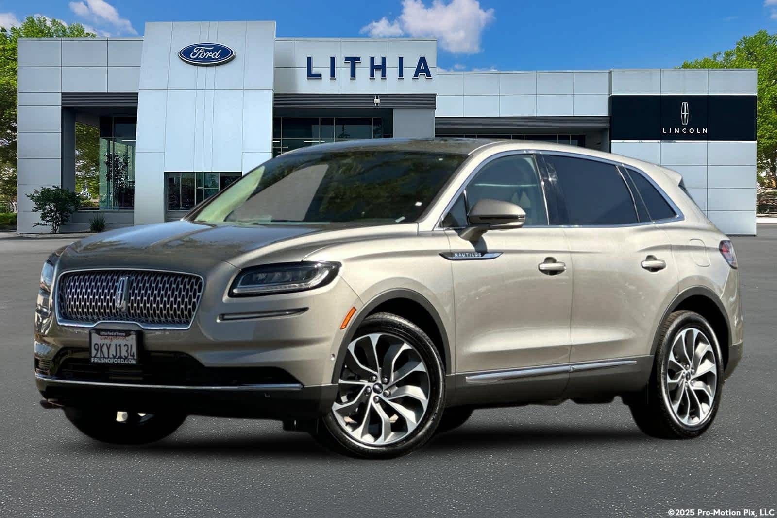 Used 2023 Lincoln Nautilus Reserve w/ Equipment Group 201A AWD/4WD image 1