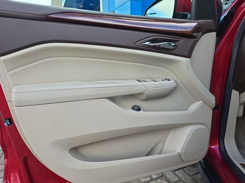 Used 2011 Cadillac SRX Luxury image 14