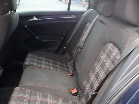 Used 2016 Volkswagen GTI SE FWD image 18
