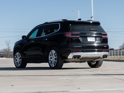 Used 2024 GMC Acadia Denali w/ Super Cruise Package image 3