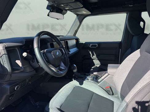 Used 2025 Ford Bronco Big Bend image 9
