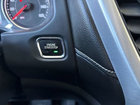 Certified 2023 GMC Acadia SLT w/ Elevation Edition AWD/4WD image 17