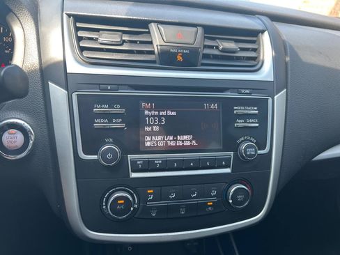Used 2016 Nissan Altima 2.5 S w/ Power Driver Seat Package FWD image 13