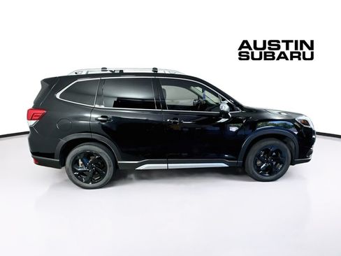 Used 2023 Subaru Forester Touring AWD/4WD image 8