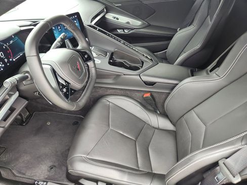 Used 2025 Chevrolet Corvette Stingray Coupe w/ Battery Protection Package image 15