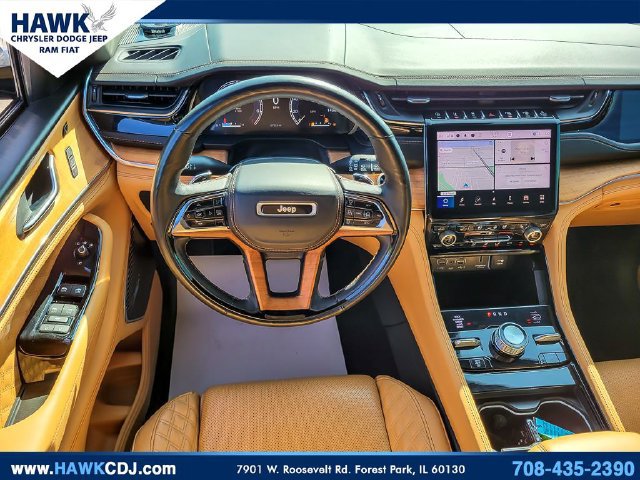 Used 2023 Jeep Grand Cherokee L Summit AWD/4WD image 14