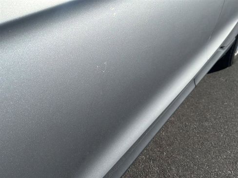 Used 2024 Ford Edge SEL w/ Convenience Package image 9