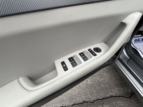 Used 2018 Hyundai Sonata SE image 19