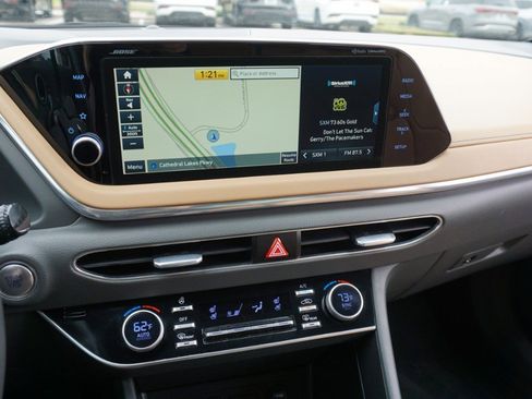 Used 2020 Hyundai Sonata Limited image 15