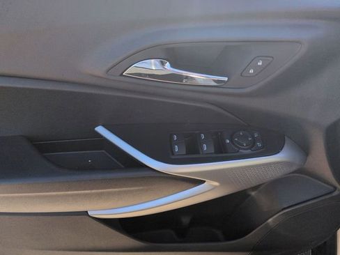 New 2026 Chevrolet Trax RS image 22