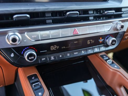 Used 2025 Kia Telluride EX X-Line image 18