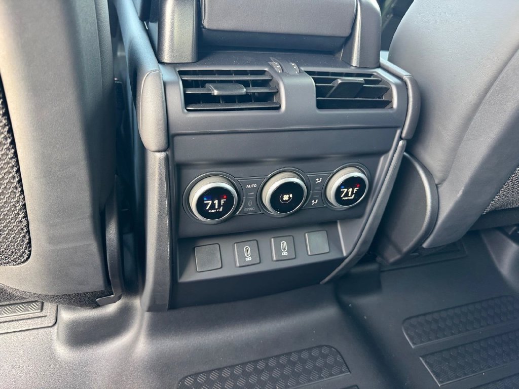 New 2026 Land Rover Defender 110 AWD/4WD image 10