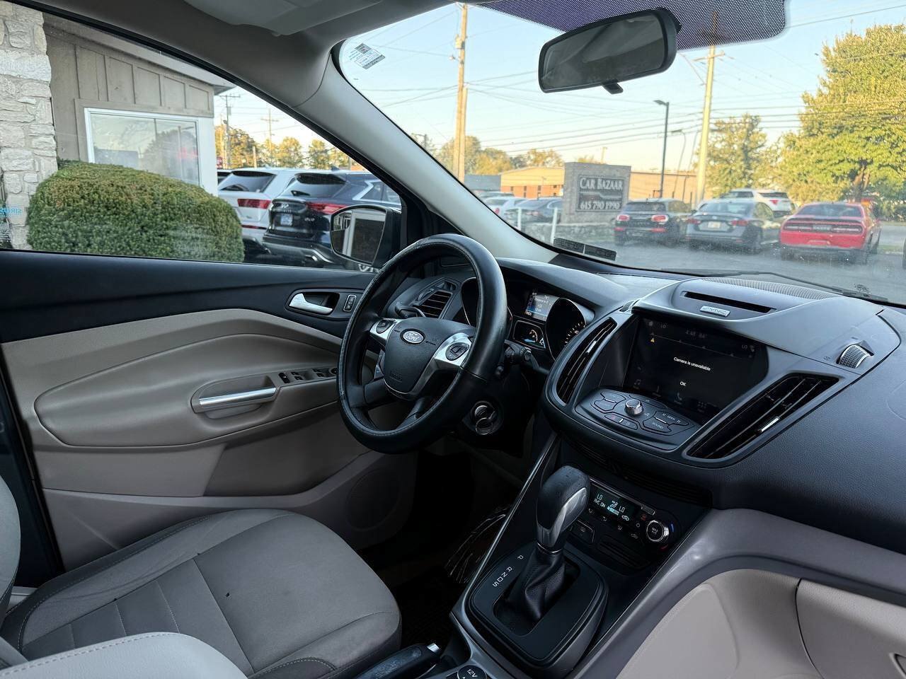Used 2016 Ford Escape SE w/ Equipment Group 201A FWD image 26