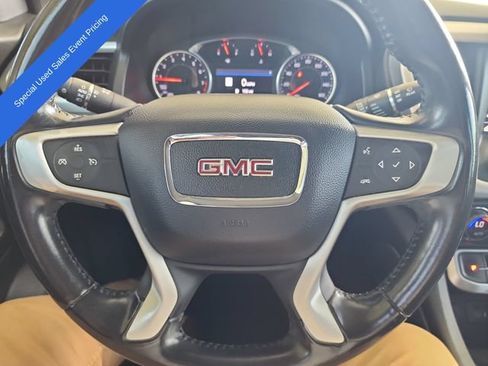 Used 2020 GMC Acadia SLT w/ LPO, Floor Liner Package FWD image 14