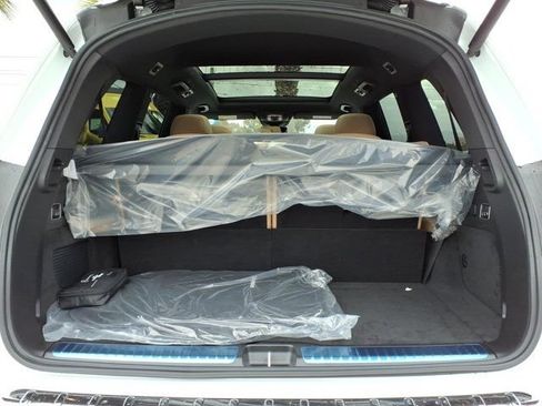New 2026 Mercedes-Benz GLS 580 4MATIC image 23