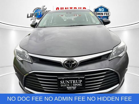 Used 2017 Toyota Avalon XLE w/ All Weather Liner Package FWD image 9