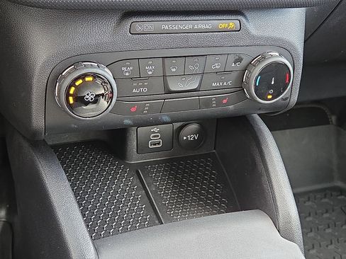 Used 2023 Ford Bronco Sport Badlands image 19