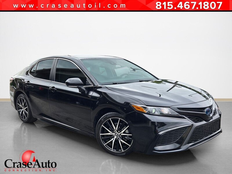 Used 2023 Toyota Camry SE w/ Audio Upgrade Package FWD image 1