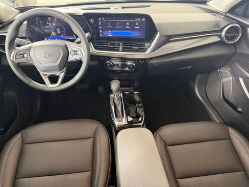 Used 2024 Chevrolet Trax ACTIV FWD image 14