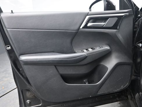 Used 2024 Mitsubishi Outlander SE image 26