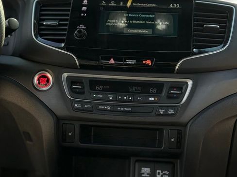 Used 2022 Honda Passport TrailSport image 17
