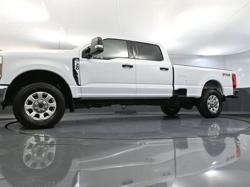 Used 2024 Ford F350 XLT w/ FX4 Off-Road Package image 52