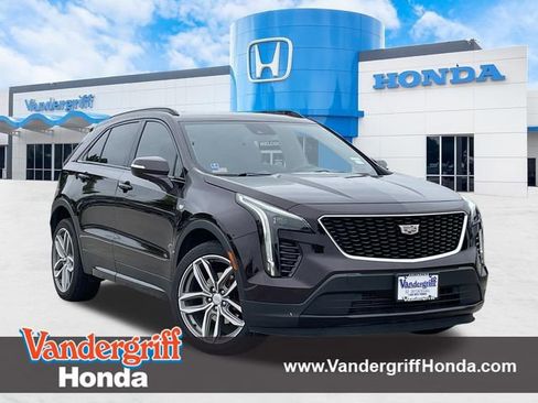 Used 2021 Cadillac XT4 Sport w/ Cold Weather Package FWD image 1