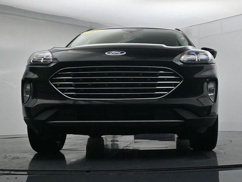 Certified 2022 Ford Escape Titanium w/ Titanium Elite Package AWD/4WD image 29