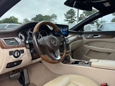 Used 2017 Mercedes-Benz CLS 550 image 9