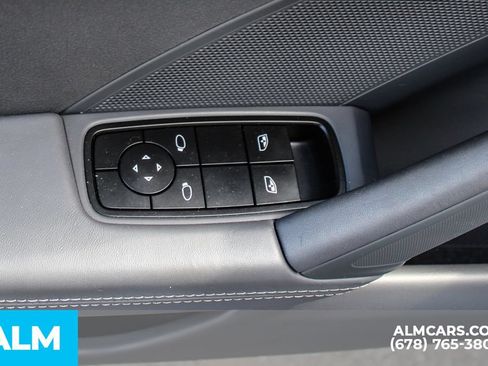 Used 2024 Porsche 911 Carrera RWD image 39