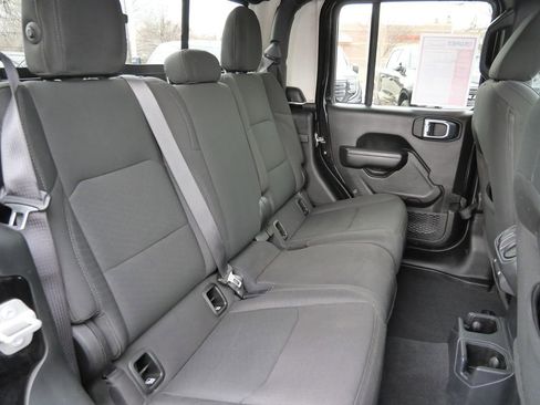 Used 2021 Jeep Gladiator Sport AWD/4WD image 21